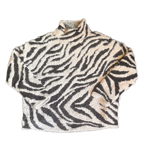 Sussan Oversized Fuzzy Animal Print Sweater - Picture 1 of 7